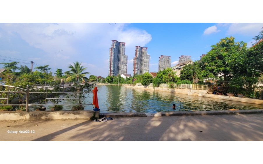 Bán lô đất Hàng Xóm Ecopark, View Hồ thoáng mát vĩnh viễn diện tích 105m2, mặt tiền hơn 6m